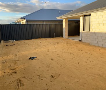 21 Avalanche Parade, Baldivis, WA - Photo 3