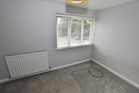 3 bedroom end of terrace house to rent - Photo 3