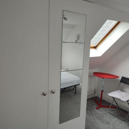 Room in a Shared House, Welldon Crescent, HA1 - Photo 3