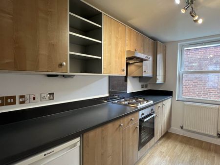 1 bed house / flat share to rent in Old Tiverton Road, Exeter, EX4 - Photo 5