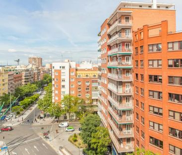 Calle de Cea Bermúdez, Madrid, Community of Madrid 28003 - Photo 2