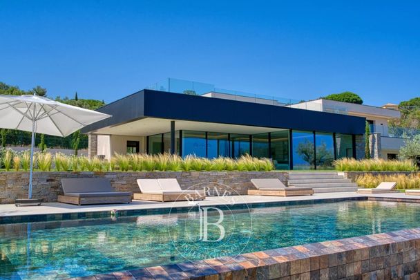 LOCATION SAISONNIÈRE - GOLFE DE SAINT-TROPEZ/GRIMAUD - VUE MER - PISCINE - 5 CHAMBRES - Photo 1