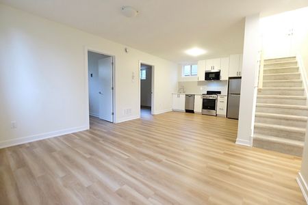 For Lease - 636 Hochelaga Street Unit# Unit B, Overbrook - Castleheights and Area, Ontario - Photo 2