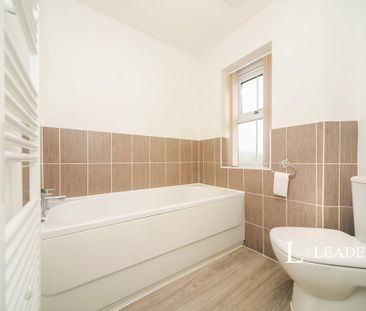 3 bedroom end of terrace house to rent - Photo 5