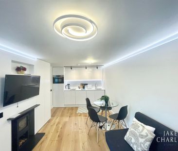 1 Bedroom Flat - Photo 4