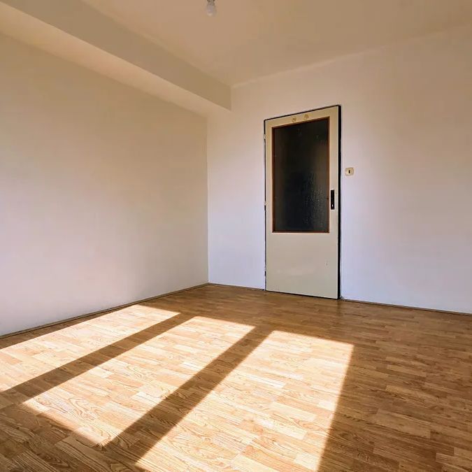Pronájem bytu 2+1 50 m² - Photo 1