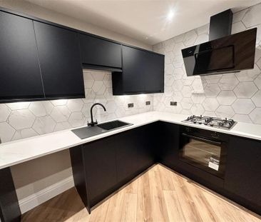 3 bedroom terraced house to rent - Photo 4