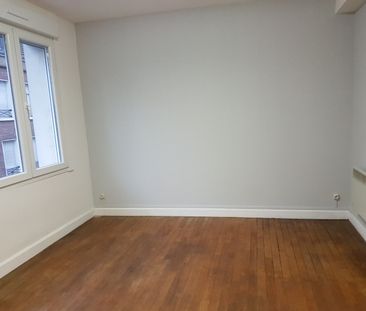 Location Appartement 2 pièces 38m² VALENCIENNES 59300 - Photo 2