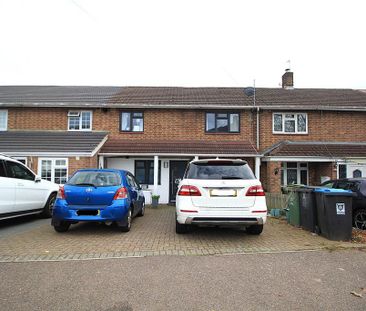 3 bedroom terraced house to rent - Photo 2