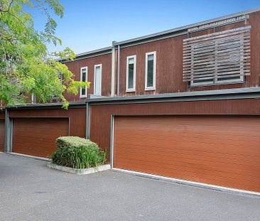 Unit 2/4-12 Fisher Parade, Ascot Vale. - Photo 3