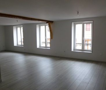 Location Appartement 3 pièces 85m² - Photo 2