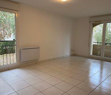 Appartement à louer - 2 pièces - 44 m² - Photo 2