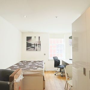 Studio Apartment – Medium Let - Photo 2