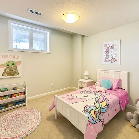 For Lease - 723 Arcadian Private, Kanata, Ontario - Photo 3