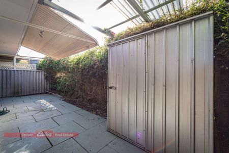 OVER 55'S COMPLEX - PERFECT PLACE TO RETIRE - Photo 4