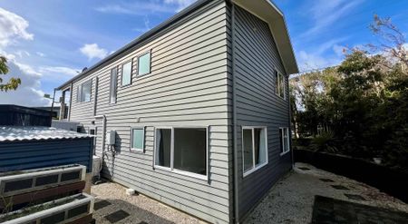 10A Lorenzen Bay Road - Photo 5