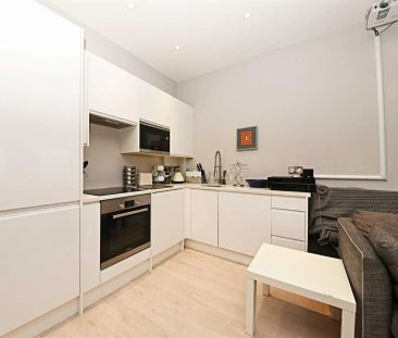 Woodhouse Road, North Finchley, London, N12 0RG - Photo 1