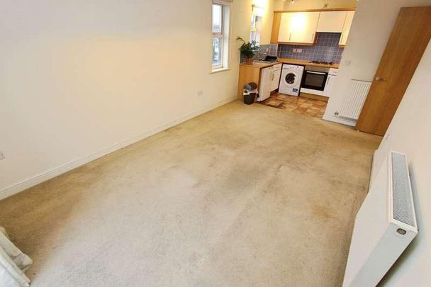 Shaw Road, Chilwell, NG9 - Photo 1