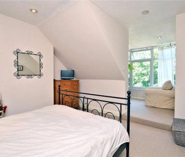 2 bedroom maisonette to rent - Photo 2