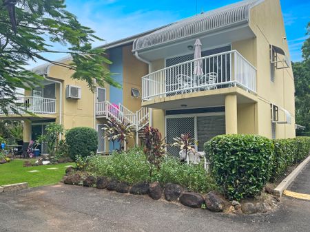 24/19-21 Poinciana Street, Holloways Beach QLD 4878 - Photo 5