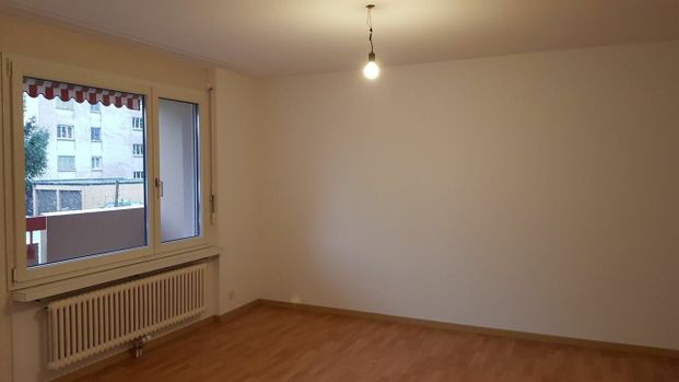 beautiful 2.5 room apartment near shopping centers - Photo 1