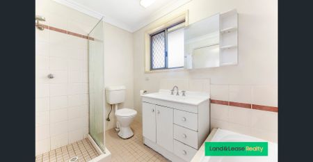 CENTRAL HANDY LOCATION. Lockup Garage. - Photo 3