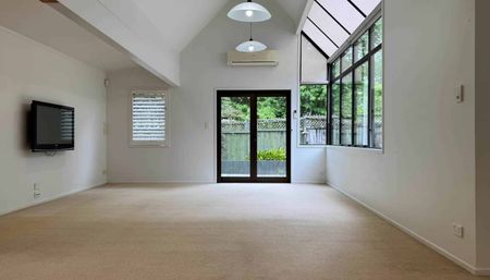 It's what fairy-tales are made of... a private... - Photo 3