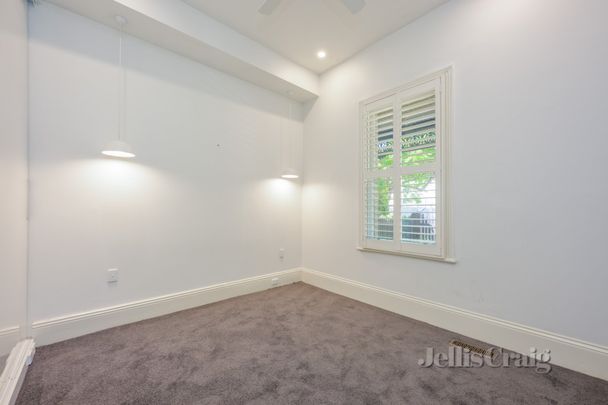 17 Erica Street, Windsor - Photo 1