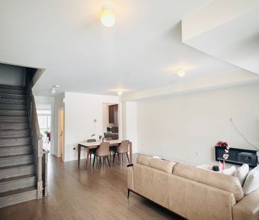 For Lease - 255 Tennant Circle, Vaughan, Ontario - Photo 2