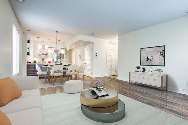 Condo for rent, Montréal (Saint-Laurent) - Photo 1