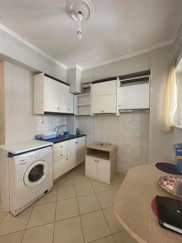 Studio/Γκαρσονιέρα για ενοικίαση Αγία Σοφία (Πάτρα) - Photo 5
