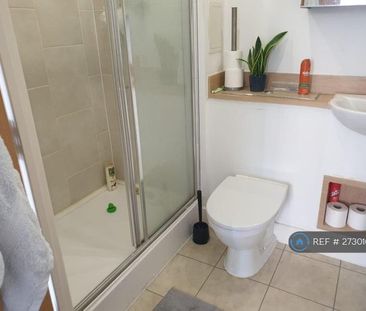 3 bedroom maisonette to rent - Photo 5