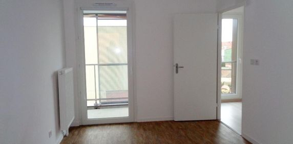 Location Appartement 2 pièces 42m² LILLE 59000 - Photo 2