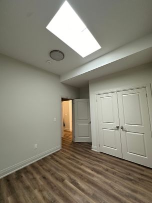 For Lease - 837 King Street Unit# 204, Hamilton, Ontario - Photo 1