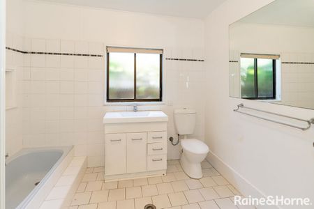 PERFECTLY POSITIONED - Photo 3