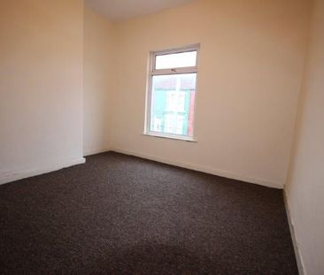 2 Bed Terraced House, Waltham Road, L6 - Photo 5