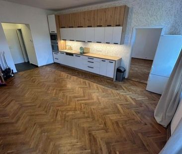 Apartment for rent, 2+kk - 1 bedroom, 80m - Photo 4