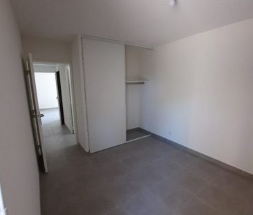 T3 AVEC TERRASSE, JARDIN ET PARKING - Photo 3