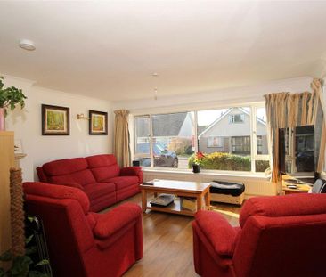 4 bedroom detached house to rent - Photo 2