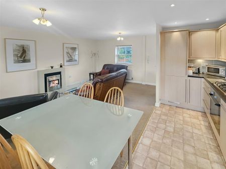 2 bedroom apartment to rent - Photo 3