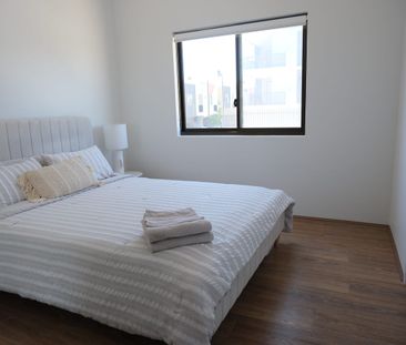 Oceanside Apartment - Furniture Optional - Photo 5