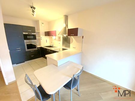 Location Appartement 3 pièces 74m² - Photo 4