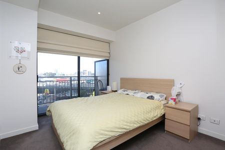 811/80 Clarendon Street, Southbank VIC 3006 - Photo 5