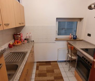 - 1 - Raumwohnung in bester Lage - Photo 3