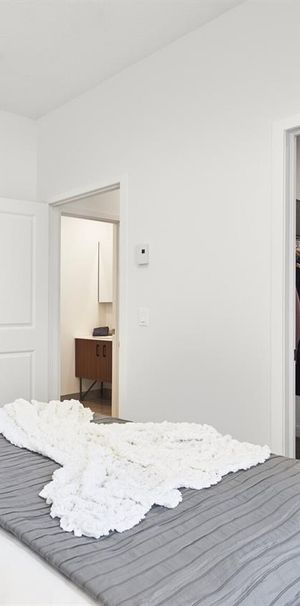 Soléa II - 3.5 - 3580 Boulevard Saint-Elzear Ouest, Laval - Photo 1