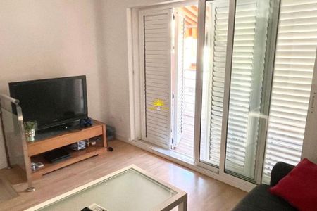 DUPLEX 3 BEDROOMS AND 1 BATHROOM - Photo 4