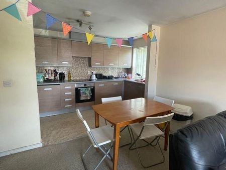 2 bedroom private hall to rent - Photo 4