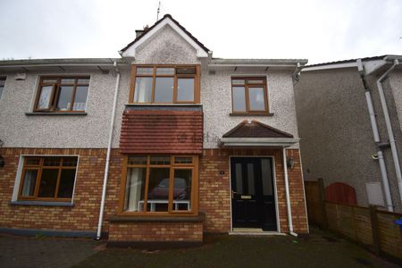 House to rent in Cork, Carrigaline, Firgrove Mews - Photo 3