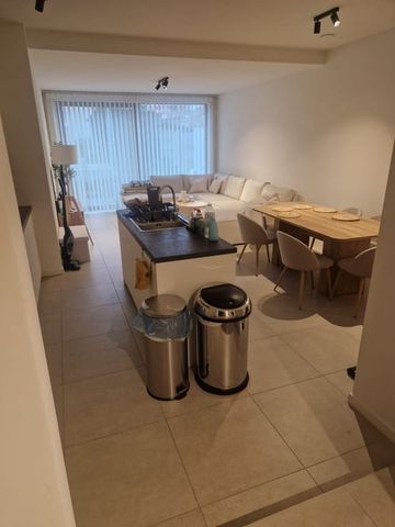 Appartement te huur - Foto 2
