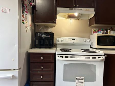 For Lease - 233A Rouge River Dr Drive, Toronto, Ontario - Photo 2